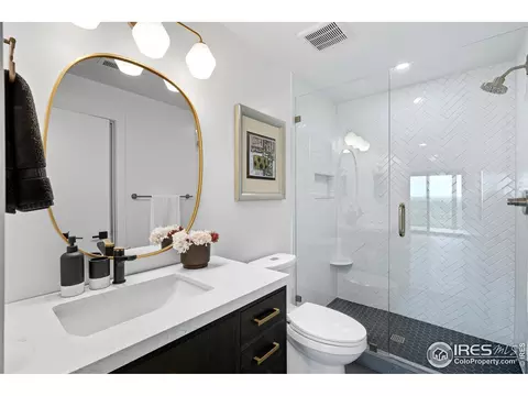 Bath - 2905 Stanford Ave, Boulder, CO 80305 photo 4 of 4
