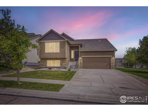 2220 Woodbury Ln, Fort Collins, CO 80524