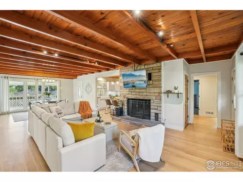 416 W 12th St, Loveland, CO 80537