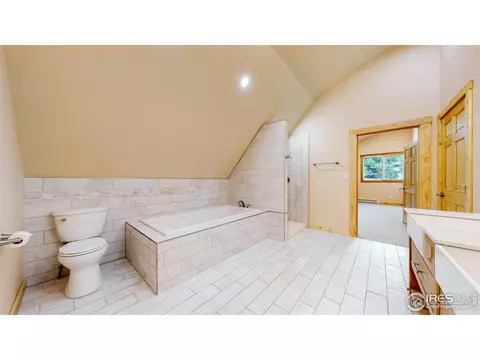 Bath - 598 Taylor Rd, Lyons, CO 80540 photo 5 of 5