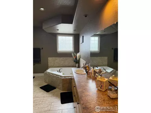 Bath - 419 E 3rd Ave, Wiggins, CO 80654 photo 2 of 6