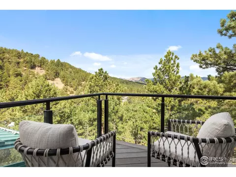 Exterior - 1145 Timber Ln, Boulder, CO 80304 photo 4 of 6