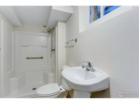 Bath - 1708 12th Ave, Greeley, CO 80631 photo 4 of 4