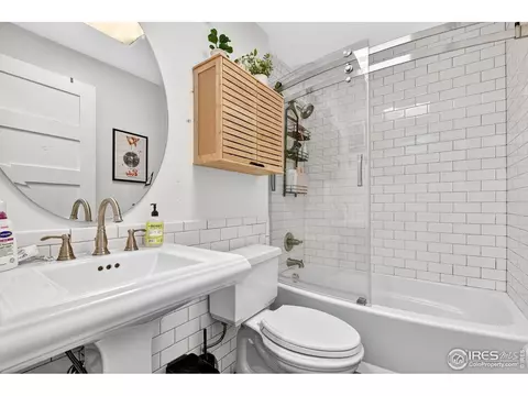 Bath - 972 Pleasant St, Boulder, CO 80302 photo 1 of 4