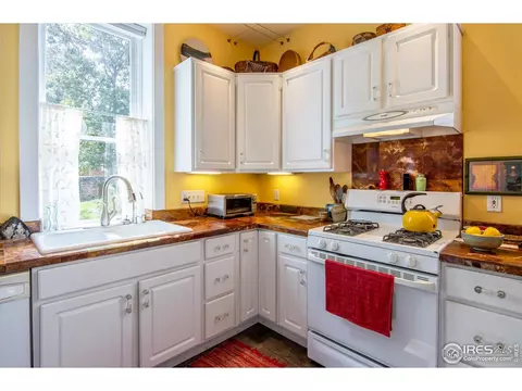 Kitchen - 1709 Pine St #3, Boulder, CO 80302 photo 2 of 3
