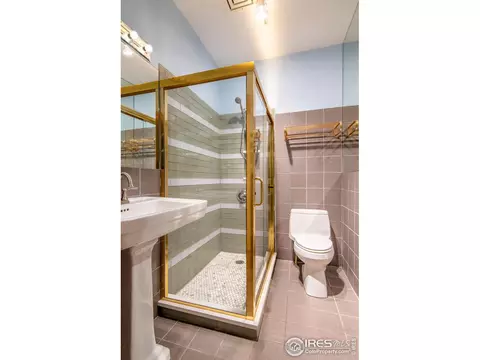 Bath - 1709 Pine St #3, Boulder, CO 80302 photo 1 of 1