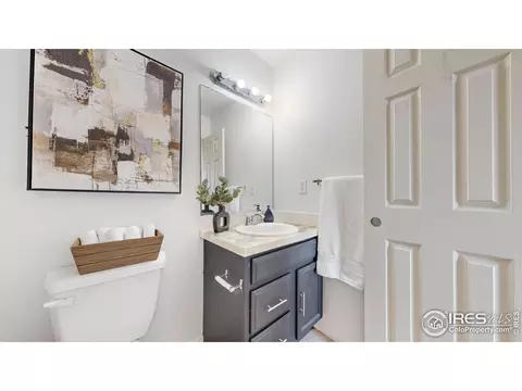 Bath - 919 E 24th St Ln, Greeley, CO 80631 photo 4 of 6