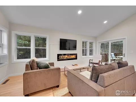 Living - 342 Brook Cir, Boulder, CO 80302 photo 2 of 2