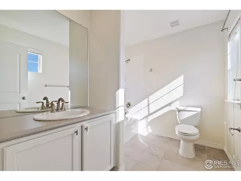 Bath - 5261 E 143rd Dr, Thornton, CO 80602 photo 5 of 5