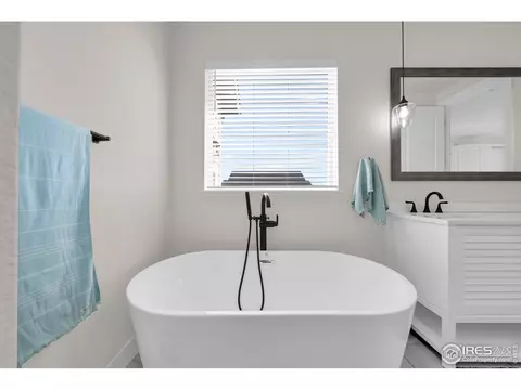 Bath - 116 Seventh Ave, Wiggins, CO 80654 photo 4 of 5