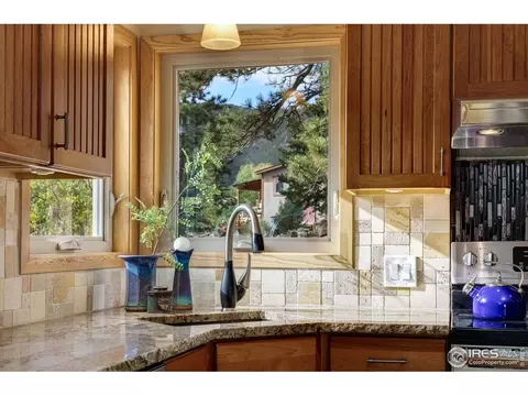 Kitchen - 321 May Ave, Lyons, CO 80540 photo 2 of 3