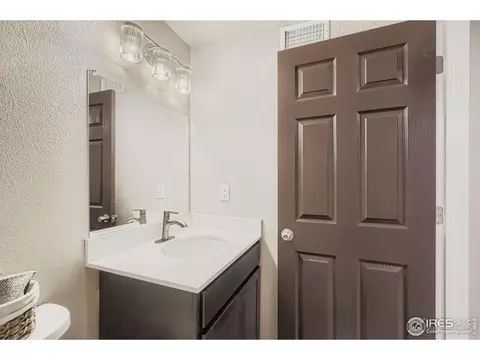 Bath - 1303 Darrell Rd, Evans, CO 80620 photo 2 of 4