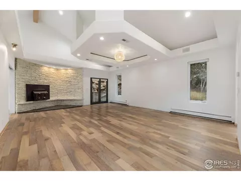 Living - 11042 N Saint Vrain Dr, Lyons, CO 80540 photo 8 of 16