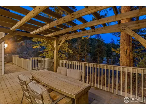 Exterior - 11042 N Saint Vrain Dr, Lyons, CO 80540 photo 3 of 6
