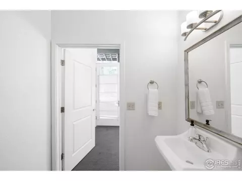 Bath - 4555 13th St #2C, Boulder, CO 80304 photo 6 of 6