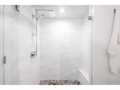 Bath - 4555 13th St #2C, Boulder, CO 80304 photo 4 of 6