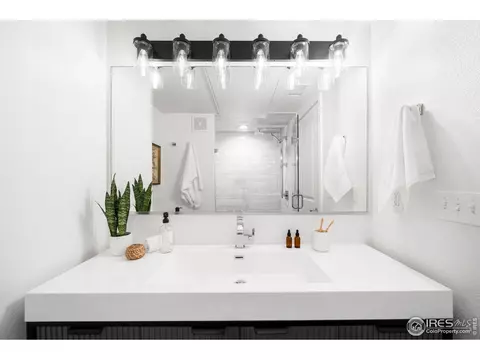 Bath - 4555 13th St #2C, Boulder, CO 80304 photo 3 of 6