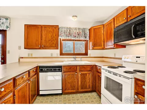 809 Jay Pl, Berthoud, CO 80513 photo 5
