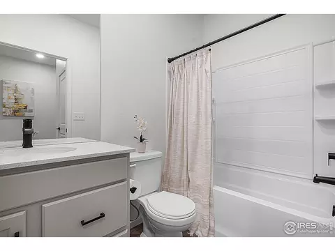 Bath - 6641 6th St, Greeley, CO 80634 photo 4 of 5