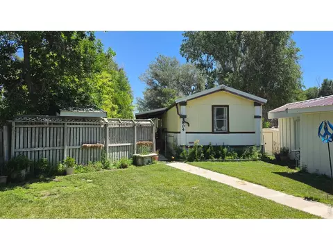 804 Warren St, Weldona, CO 80653