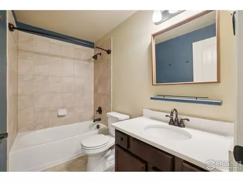 Bath - 541 Mount Rainier St, Berthoud, CO 80513 photo 5 of 5