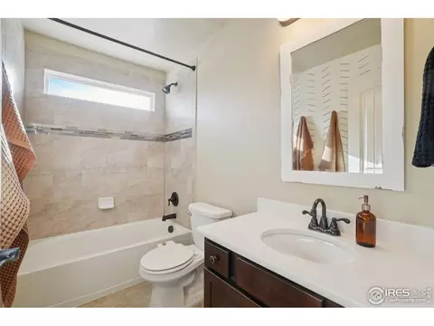 Bath - 541 Mount Rainier St, Berthoud, CO 80513 photo 4 of 5