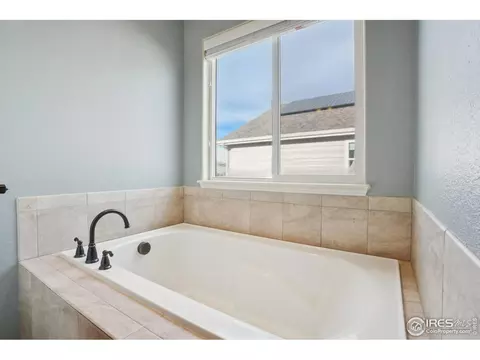 Bath - 541 Mount Rainier St, Berthoud, CO 80513 photo 2 of 5