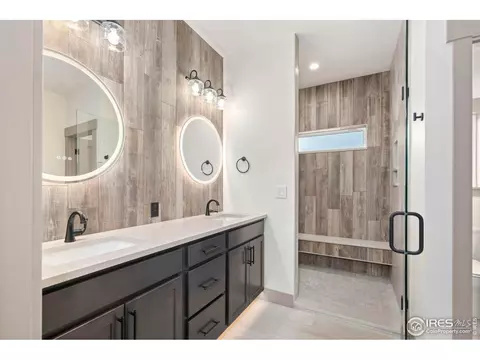 Bath - 1402 Burt Ave, Berthoud, CO 80513 photo 1 of 4
