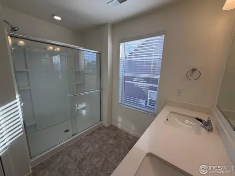 Bath - 107 65th Ave, Greeley, CO 80634 photo 3 of 7
