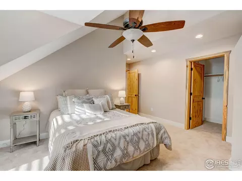 Bedroom - 972 Aspen Dr, Lyons, CO 80540 photo 5 of 9