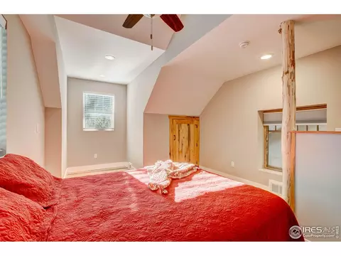Bedroom - 972 Aspen Dr, Lyons, CO 80540 photo 3 of 8