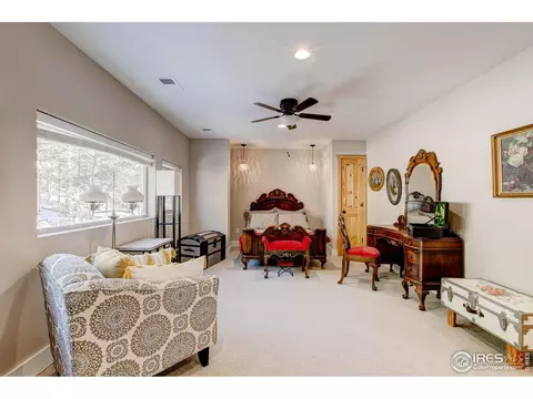 Bedroom - 972 Aspen Dr, Lyons, CO 80540 photo 4 of 9