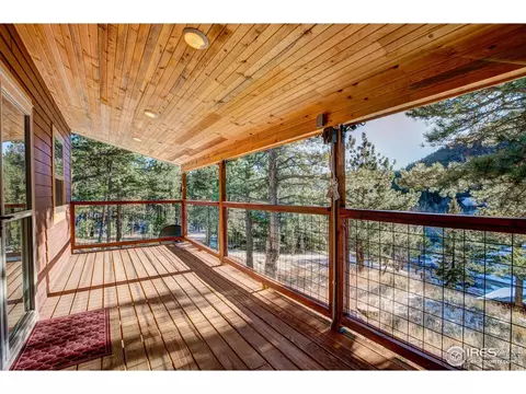 Exterior - 972 Aspen Dr, Lyons, CO 80540 photo 4 of 10