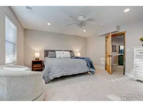 Bedroom - 972 Aspen Dr, Lyons, CO 80540 photo 1 of 9