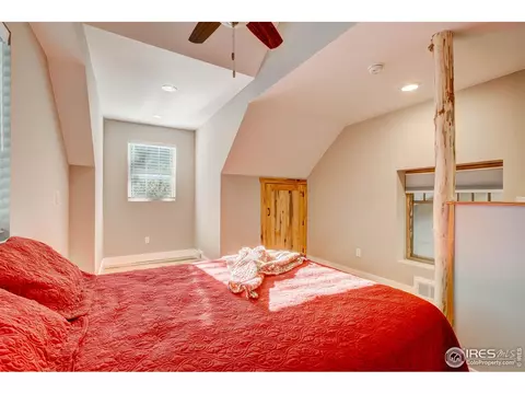 Bedroom - 972 Aspen Dr, Lyons, CO 80540 photo 3 of 9