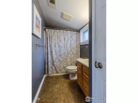 Bath - 2815 11th St, Boulder, CO 80304 photo 1 of 3