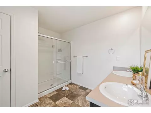Bath - 421 Harrow St, Severance, CO 80550 photo 3 of 4