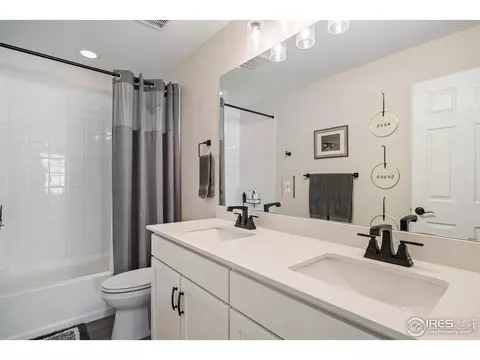Bath - 951 Rustling St, Windsor, CO 80550 photo 4 of 5