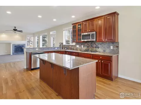Kitchen - 121 Osprey Ln, Lyons, CO 80540 photo 6 of 6