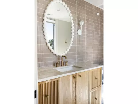 Bath - 6838 Harvest Rd, Boulder, CO 80301 photo 7 of 10