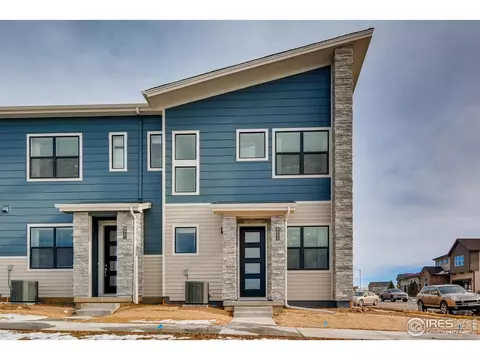 2771 Bear Springs Cir, Longmont, CO 80503