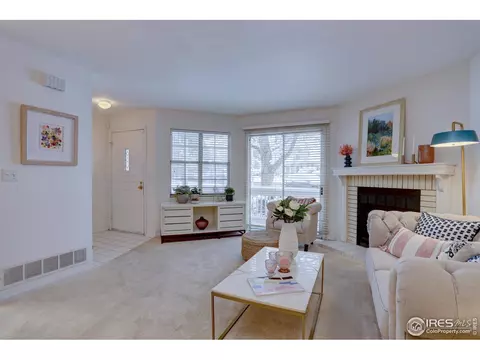 Living - 12685 E Pacific Cir #E, Aurora, CO 80014 photo 2 of 2