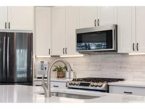 Kitchen - 187 Wichita Rd, Lyons, CO 80540 photo 2 of 6