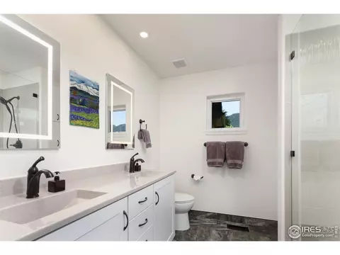 Bath - 187 Wichita Rd, Lyons, CO 80540 photo 2 of 4