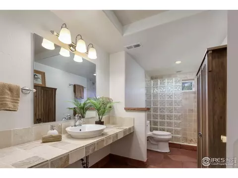 Bath - 187 Wichita Rd, Lyons, CO 80540 photo 4 of 4