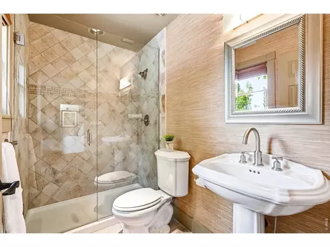 Bath - 820 6th St, Boulder, CO 80302 photo 4 of 4