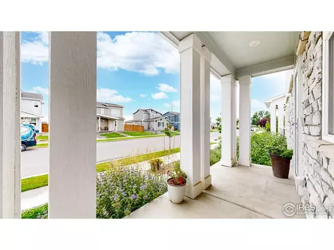 229 E 4th St, Berthoud, CO 80513 photo 4