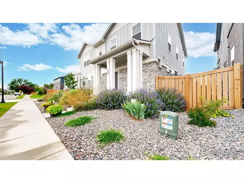 229 E 4th St, Berthoud, CO 80513 photo 2