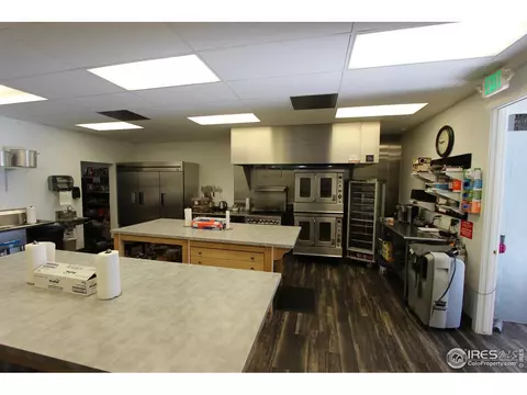 220 12th St #125, Loveland, CO 80537