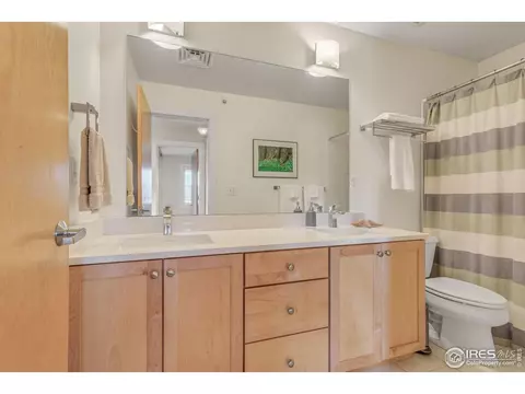 Bath - 3174 Foundry Pl, Boulder, CO 80301 photo 1 of 2